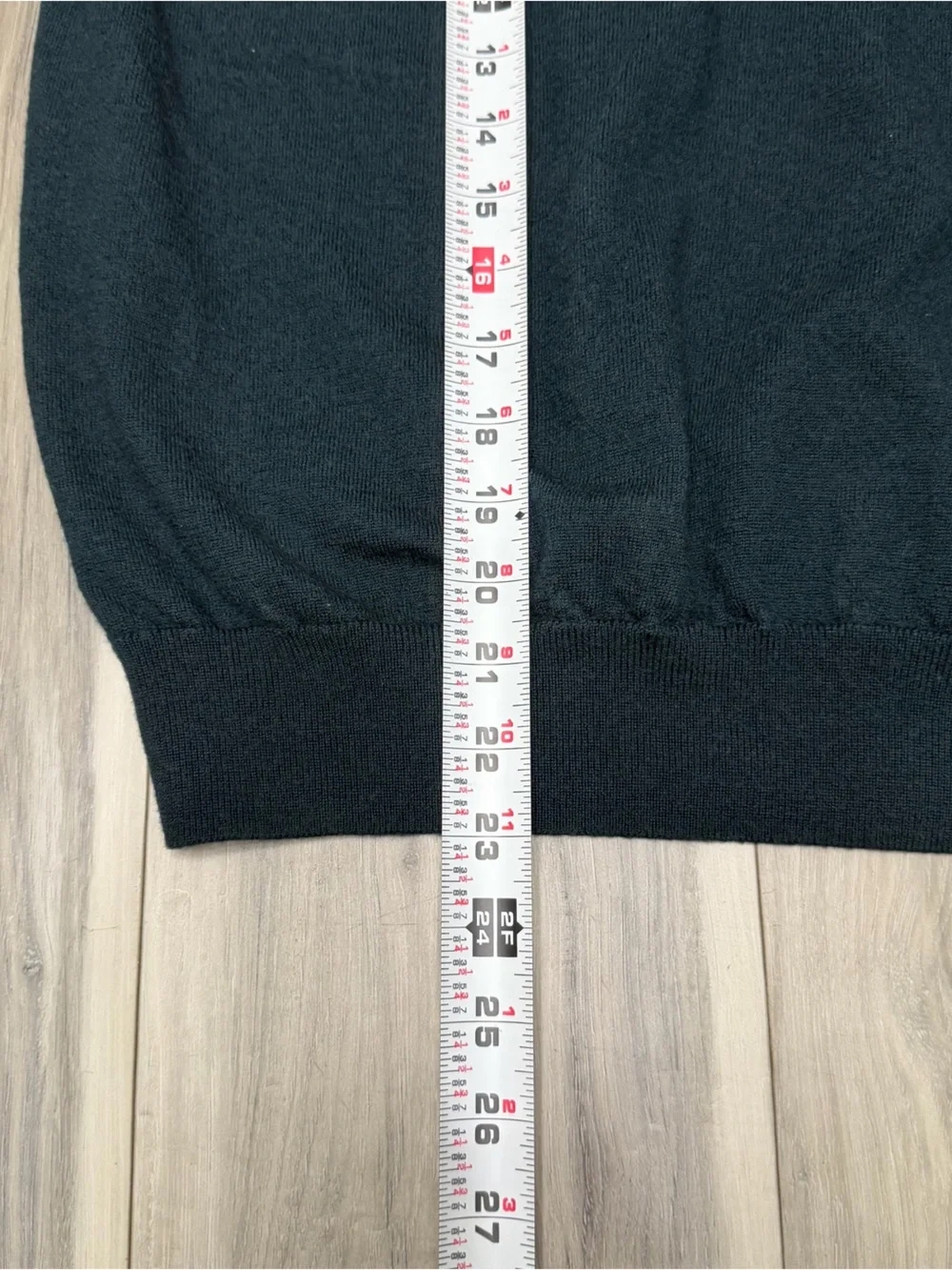 Banana Republic Men’s Dark Green Crewneck Sweater Merino Wool